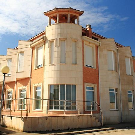 Hostal Castilla Benavente Exterior photo