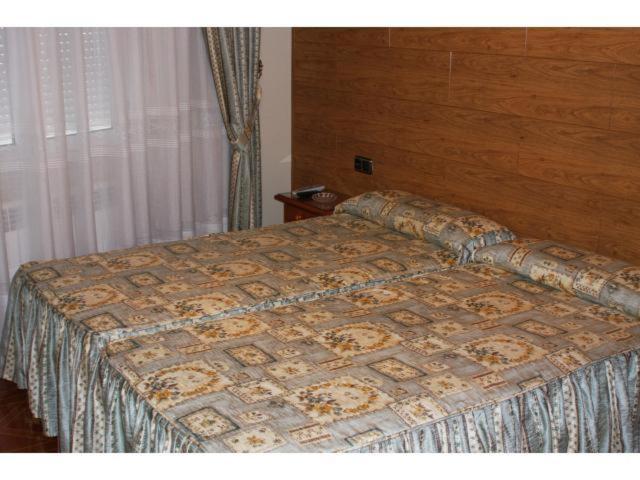 Hostal Castilla Benavente Exterior photo